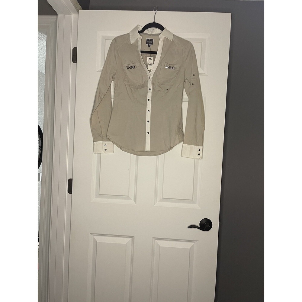 Express The Essential Shirt Button Up XS Beige White Trim Silver Accent Nwt